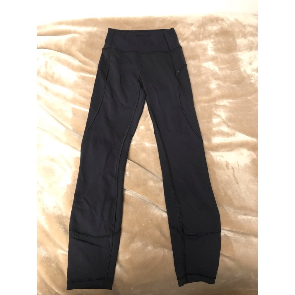 Black seamed lululemon leggings